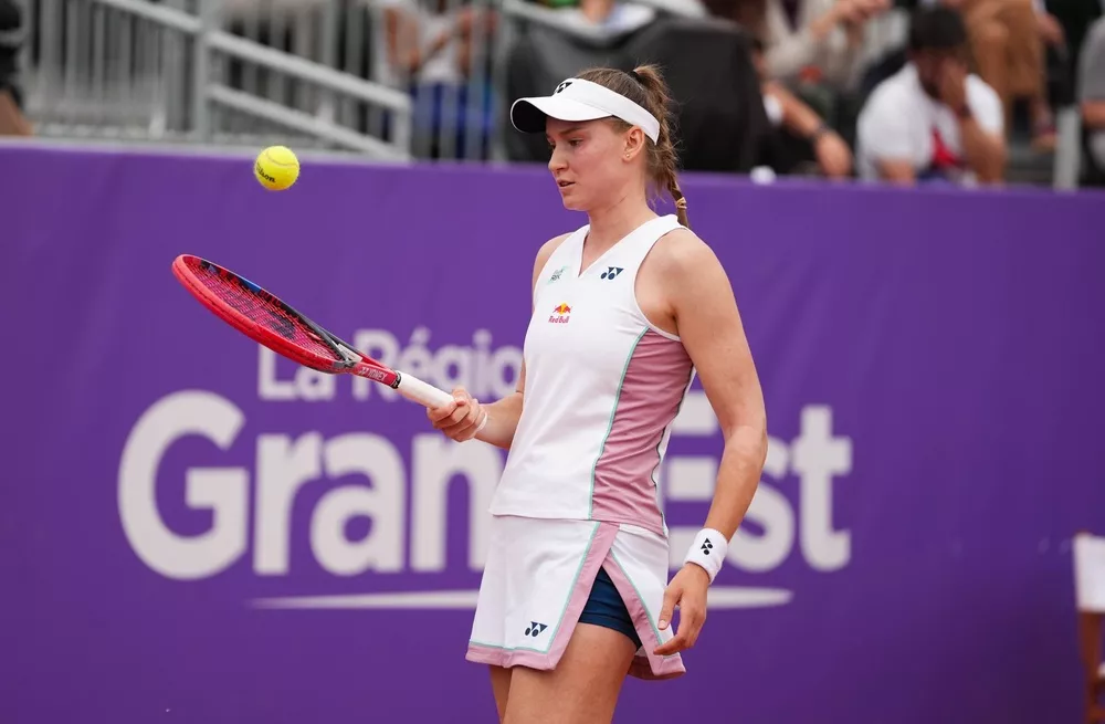 Различия между мужскими и женскими турнирами