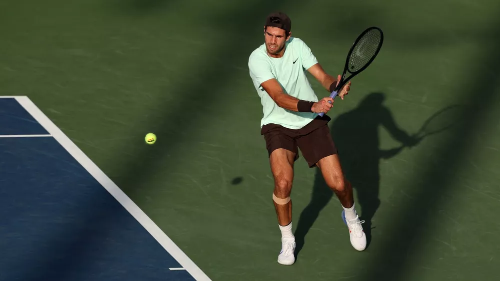 Карен Хачанов