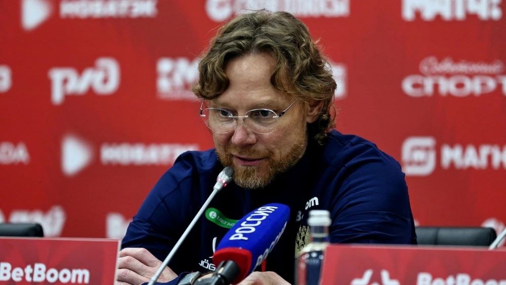 Валерий Карпин
