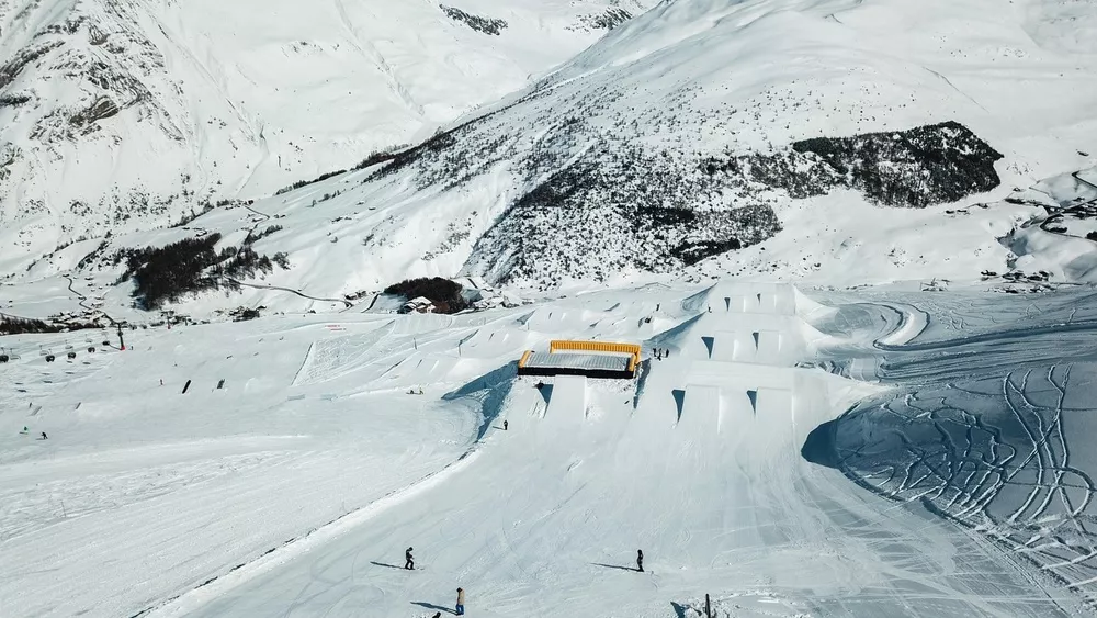 Соревнования по сноуборду на ОИ-26