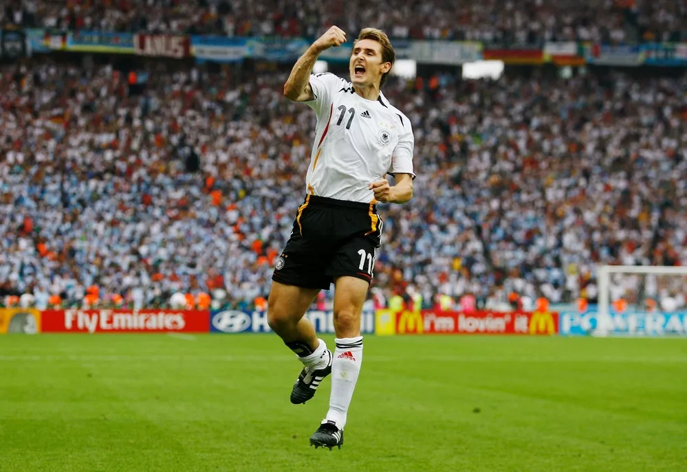 Лучший бомбардир Чемпионатов Мира Мирослав Клозе