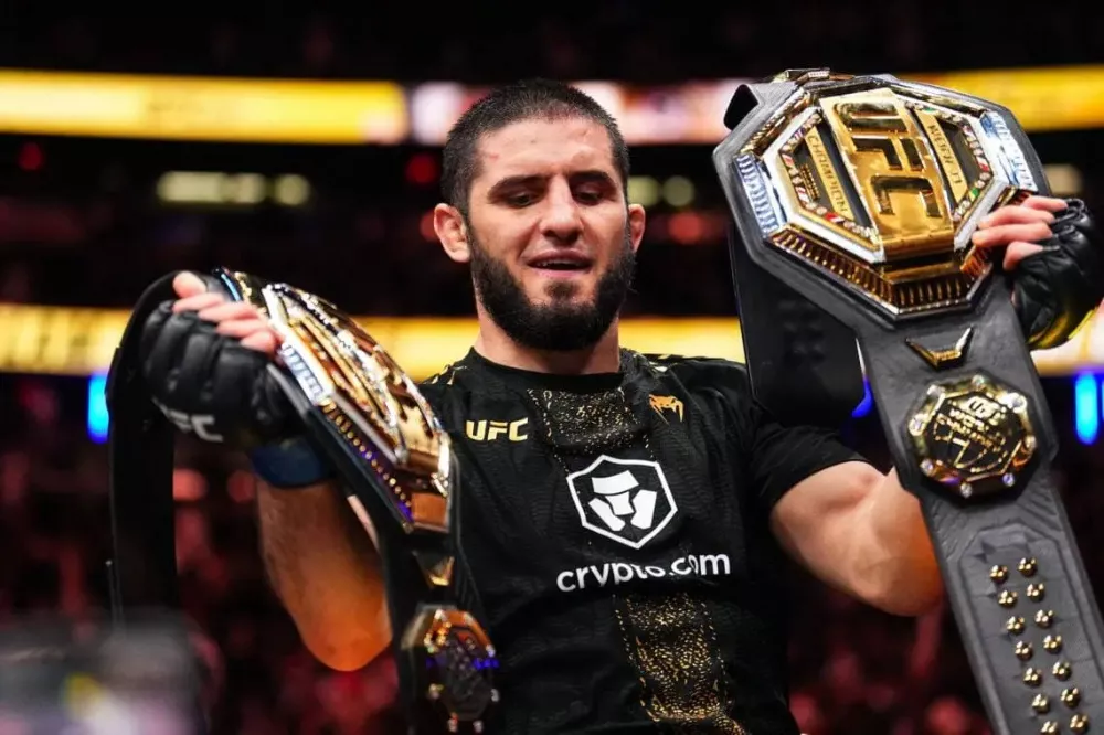 Ислам Махачев