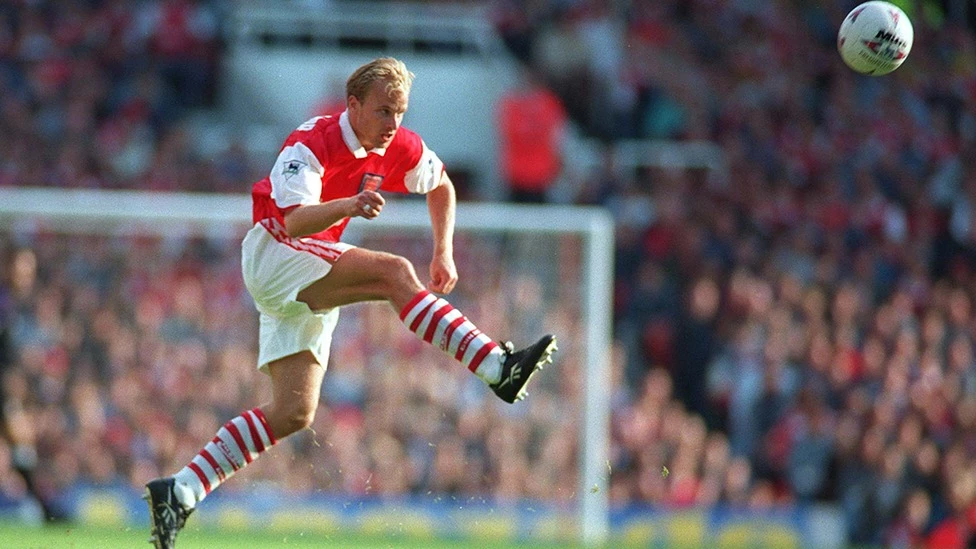 Деннис Бергкамп