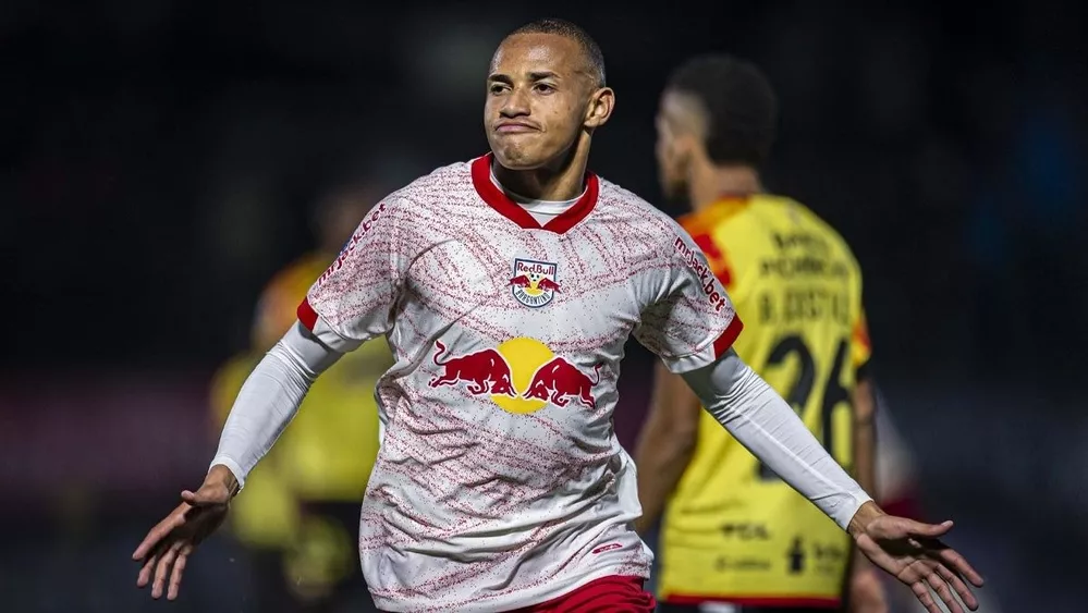 Джон Джон в Зените