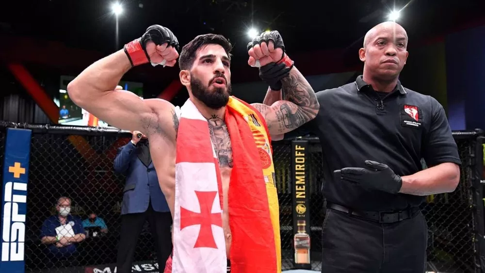 Илия Топурия Топурия UFC