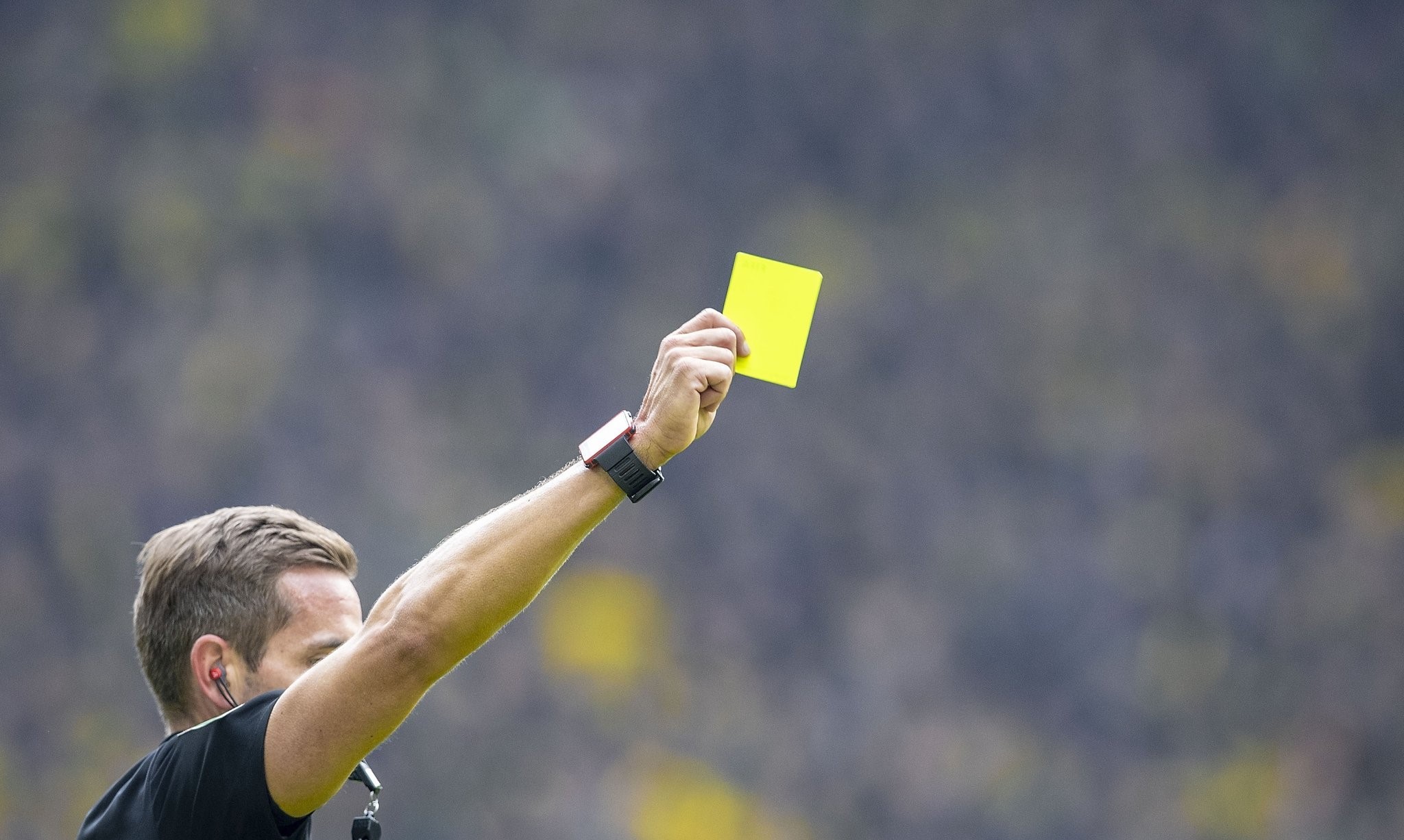 Популярные стратегии ставок на желтые карточки