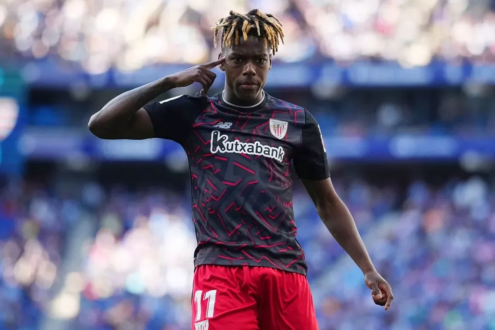 Игроки на левом фланге в футболе Нико Уильямс