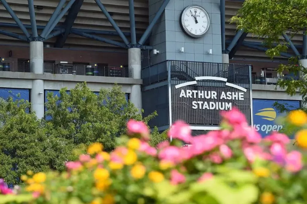 Стадион Артура Эша