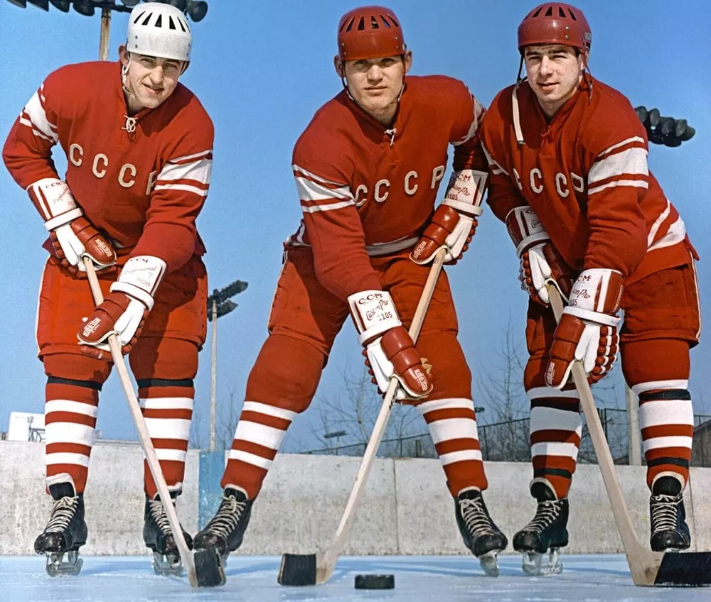 История создания тройки Михайлов – Петров – Харламов