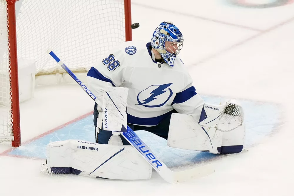 Вратари с правым хватом Андрей Василевский