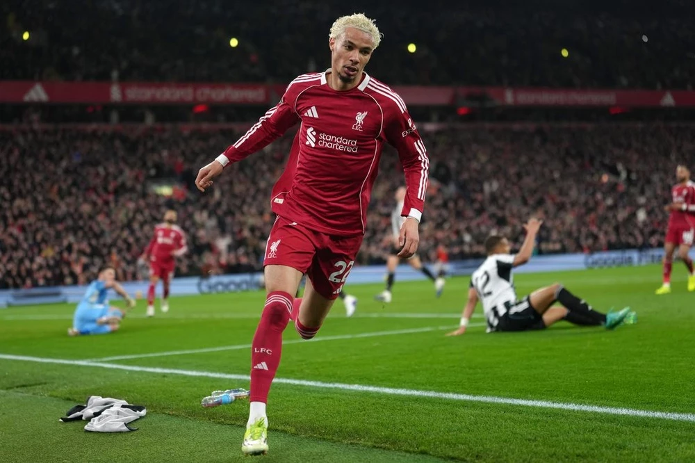 Уго Экитике