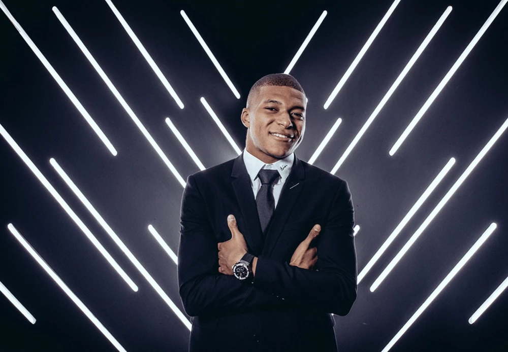 Мбаппе вне поля