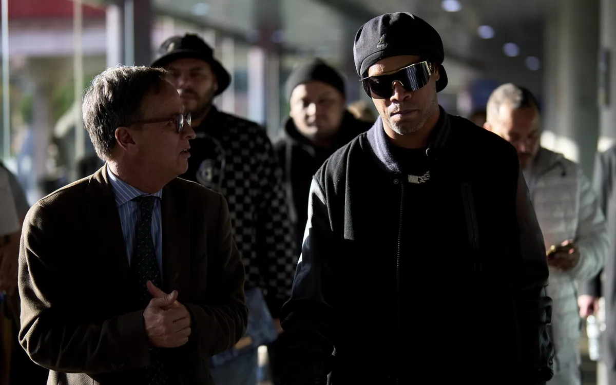 Роналдиньо в тюрьме