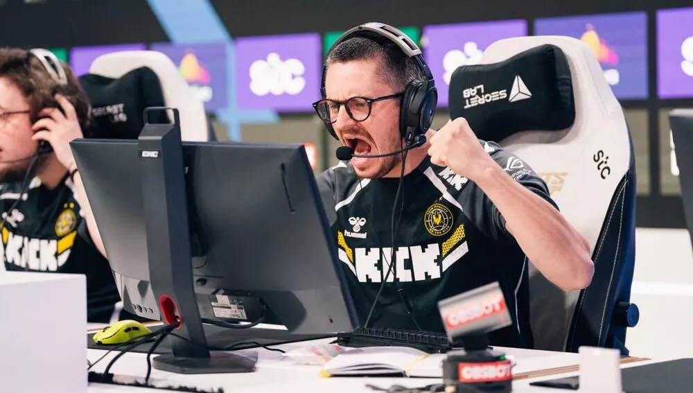 Дан «apEX» Мадесклер