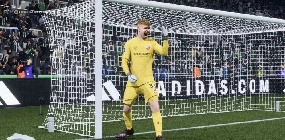 Как двигать вратаря на стандартах в фифе