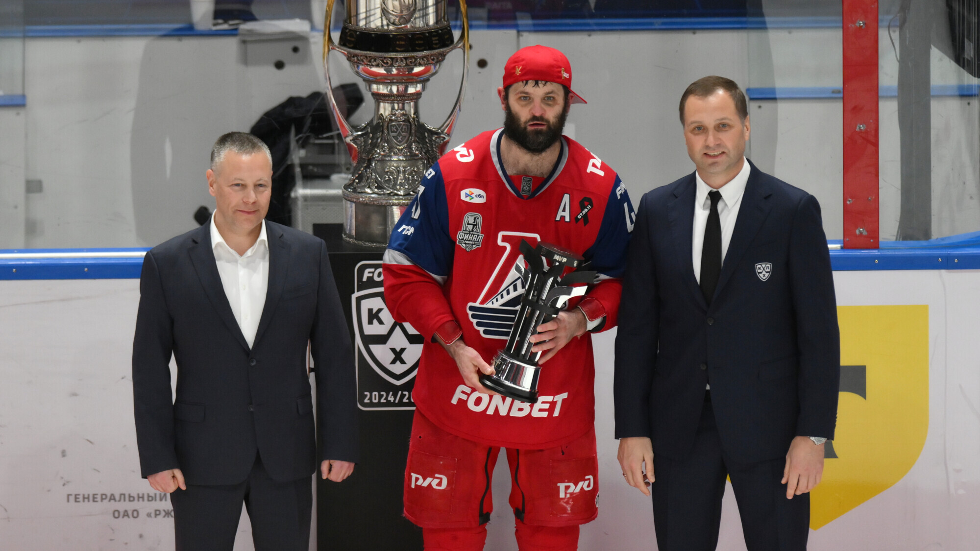 Ярославский «Локомотив» впервые в истории выиграл КХЛ