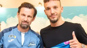 Эракович покинул «Зенит» из-за конфликта с Семаком Эракович покинул «Зенит» из-за конфликта с Семаком
