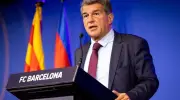 Лапорта ответил на критику Хави