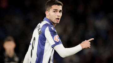 Испанский журналист раскритиковал Захаряна после матча с «Вильярреалом» Испанский журналист раскритиковал Захаряна после матча с «Вильярреалом»