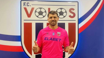 Юрий Лодыгин в форме ФК «Волос» Юрий Лодыгин в форме ФК «Волос»